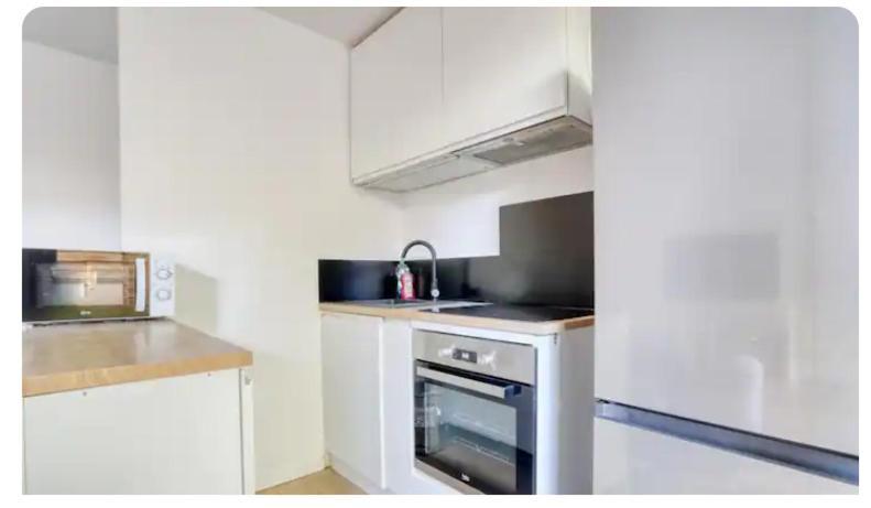 Comme Chez Vous Appartement 2 Chambres Nanterre Exterior foto